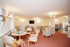 RESIDENTS LOUNGE- click for photo gallery